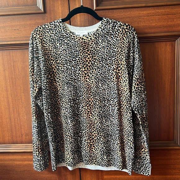 Equipment Sweater in Cheetah Print ๐ - Picture 2 of 2